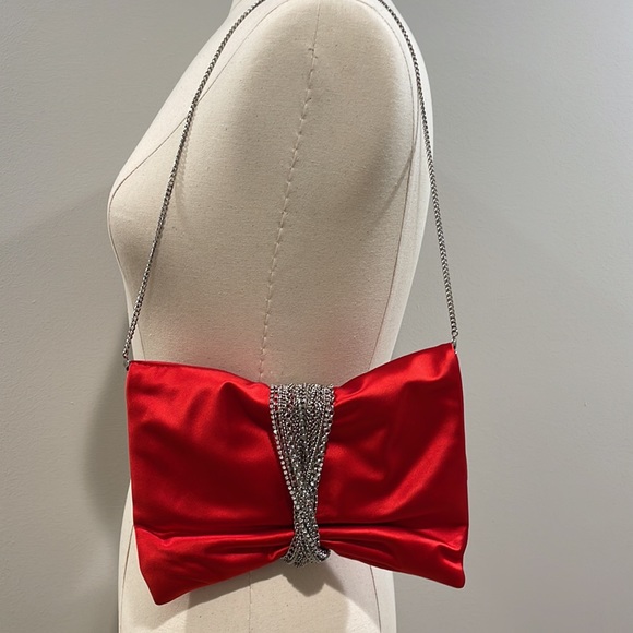 Jimmy Choo red satin clutch on the silver chain - Picture 10 of 16